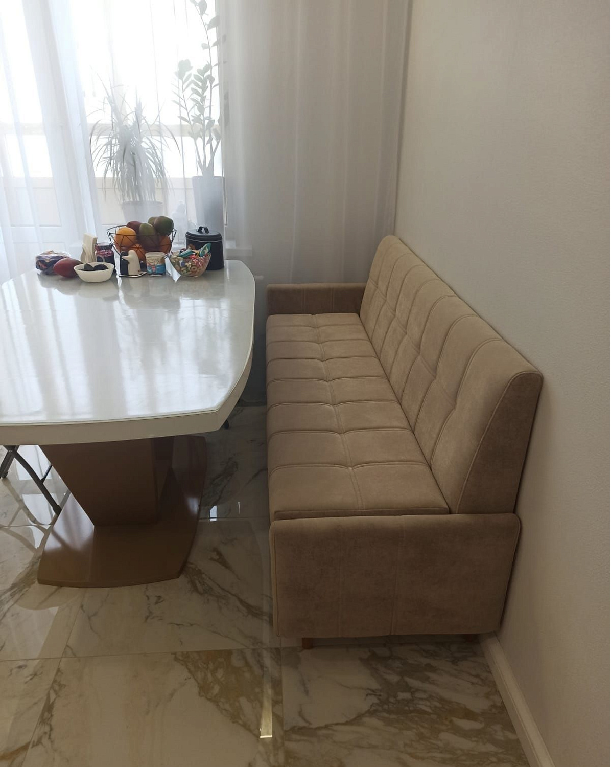 Кухонный прямой диван Авалон с ящиком (высокий подлокотник) - Кухонные диваны